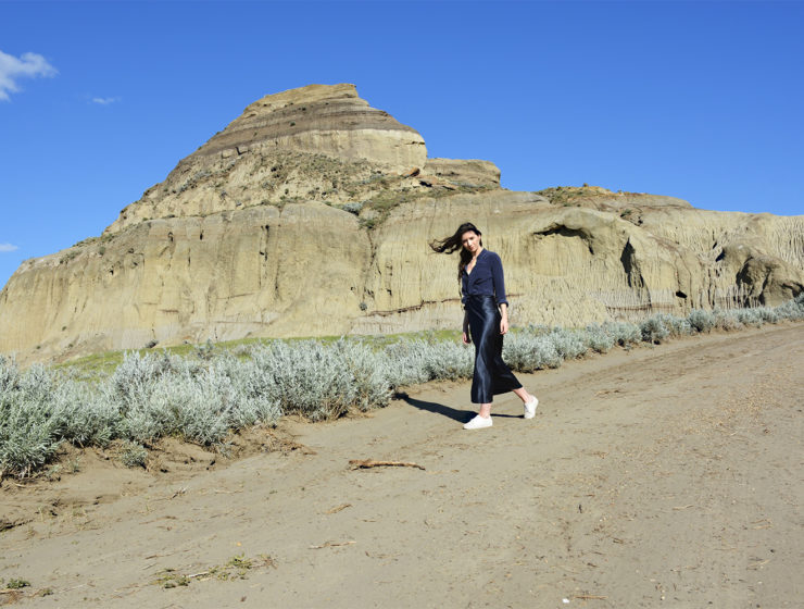 Navy Satin Dress and Silk Equipment Blouse | Exploring Southern Saskatchewan | Nomade & Mode | Instagram @nomadeandmode