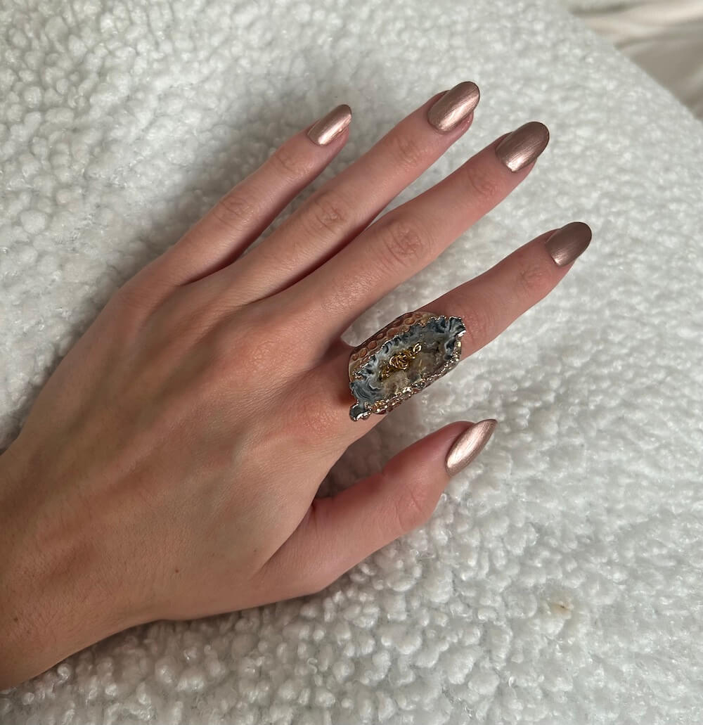 Metallic Pink Fall Nail Color | Nomade & Mode