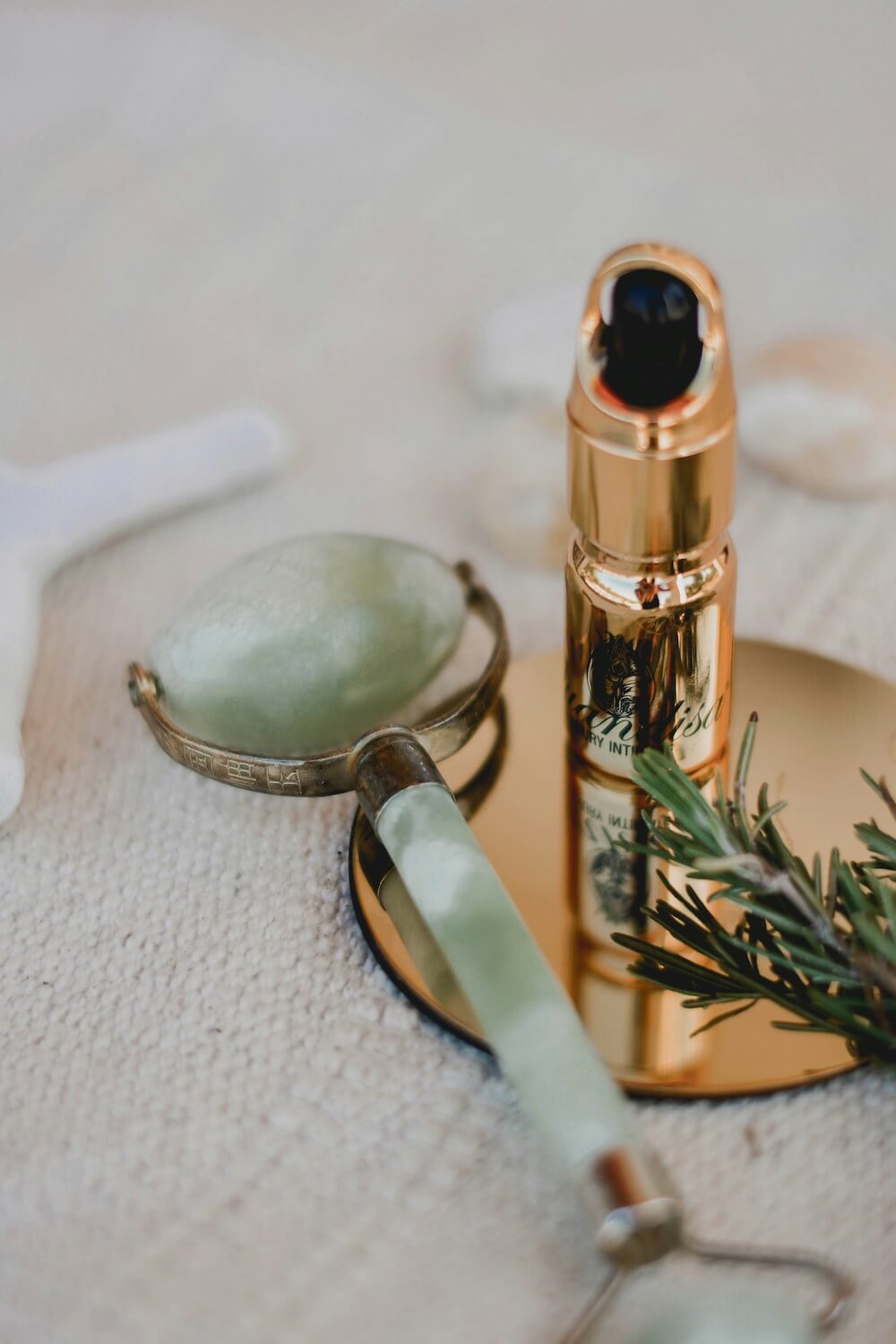Pre-Shower Skin Care Routine | Nomade & Mode