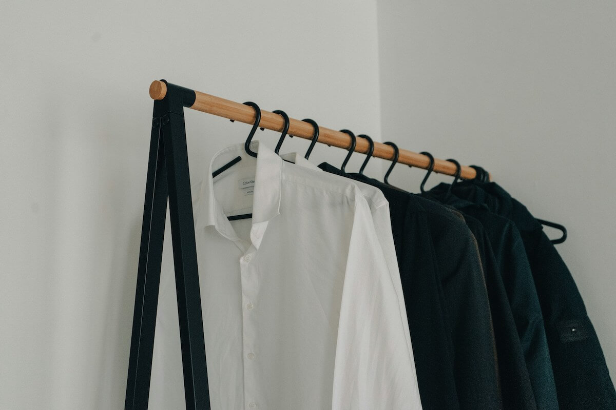 29 Old Money Style Fashion Brands To Shop | Nomade & Mode